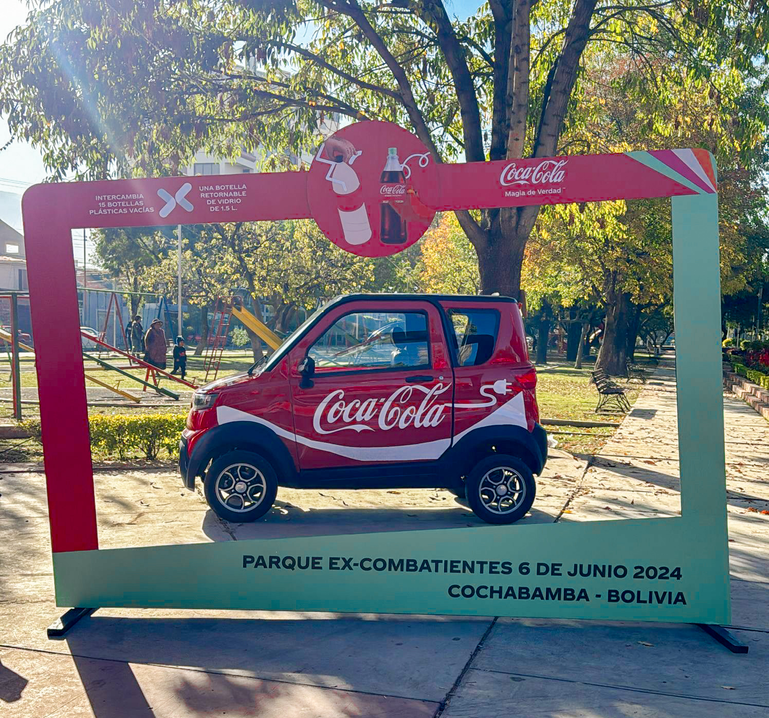 Vehículo eléctrico en taller