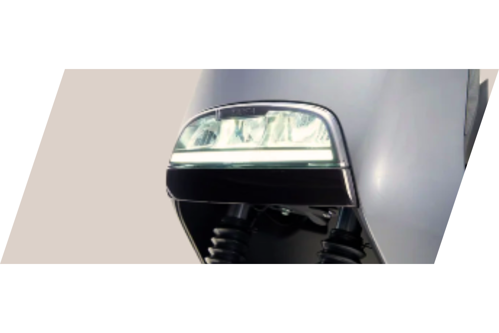 Vista exterior de la motocicleta Quantum Luna Pro