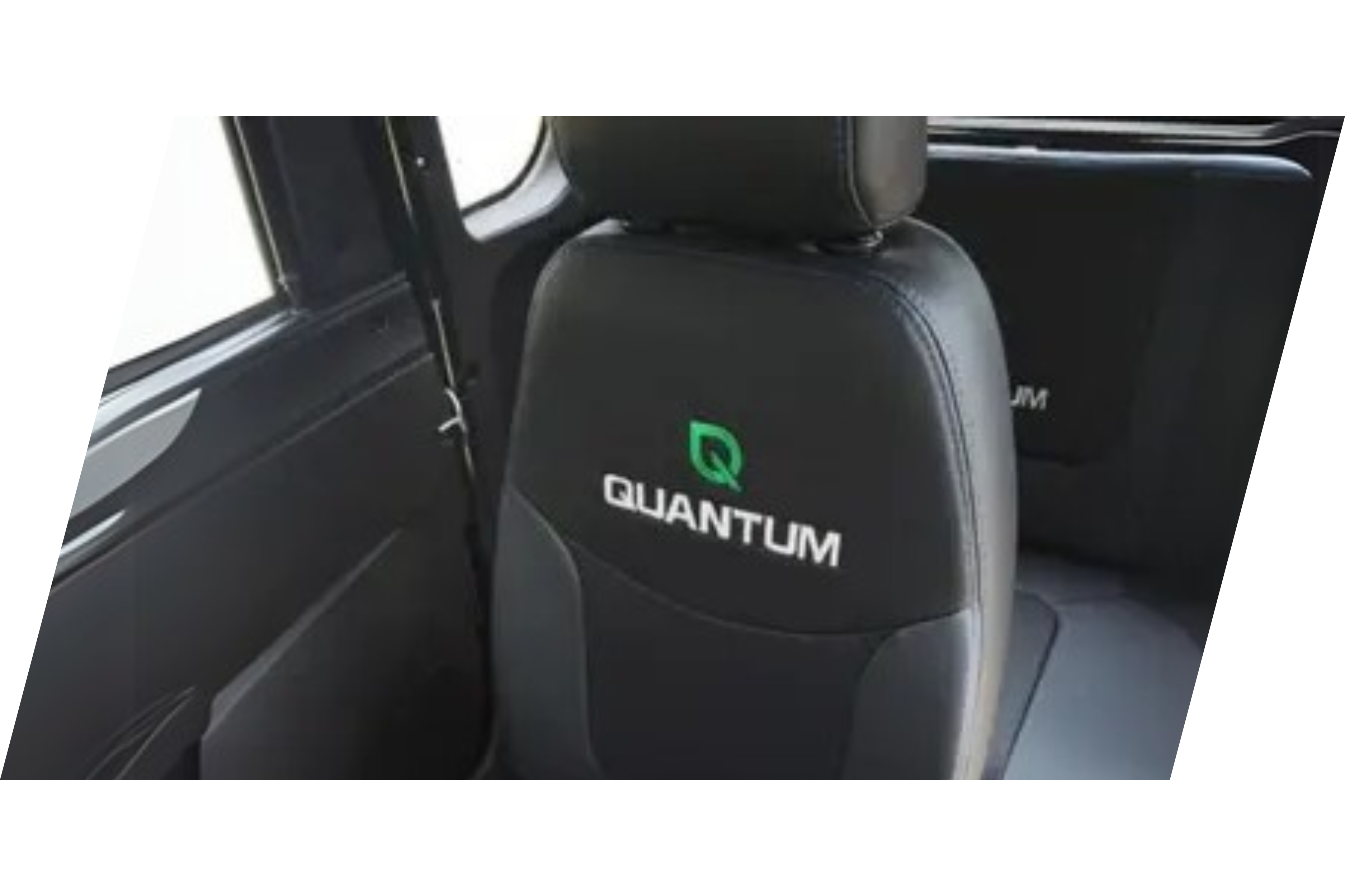 Interior y asientos del Quantum E4