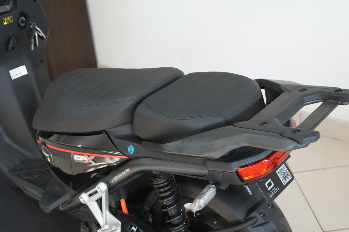 Asiento ergonómico y parrilla trasera de la CPX PRO