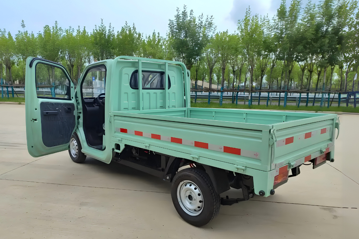 Quantum ION con puertas abiertas mostrando capacidad de carga